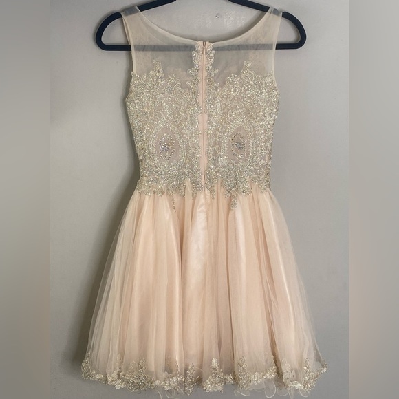 Cinderella Divine Women’s Formal Event Short Party Prom Homecoming Dress Size 6 - Picture 2 of 16